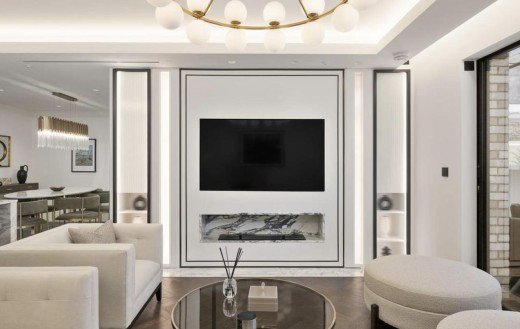 Three King's Yard, Mayfair